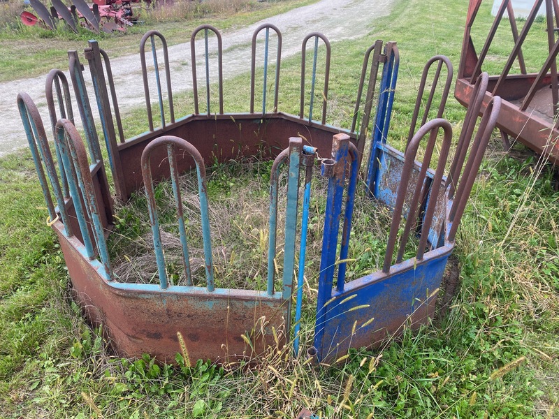 Hay/Forage/Livestock  Round Bale Feeder Photo
